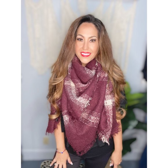NEW Oversized Plaid Blanket Scarf in Burgundy & Cream Check - Picture 4 of 5